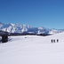a raquettes face au mont blanc, st nicolas