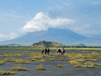 volcan masaï : un rite initiatique ( par kilimandjaro airport)
