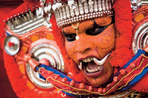 l'inde en fête, theyyam et pooram au kerala