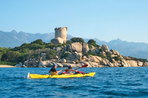 les criques cachées de corse en kayak