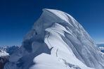 alpamayo (5947 m) et chopicalqui (6354 m)
