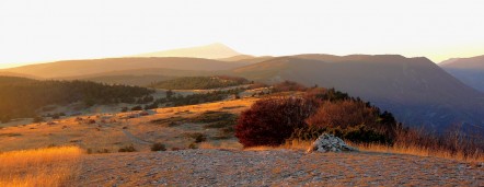 Coucher de soleil sur les sommets de Lure