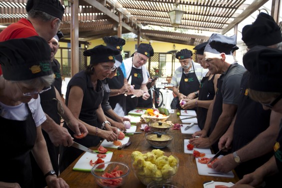 Cooking lessons in Arequipa, Lomo saltado and Causa © Viventura