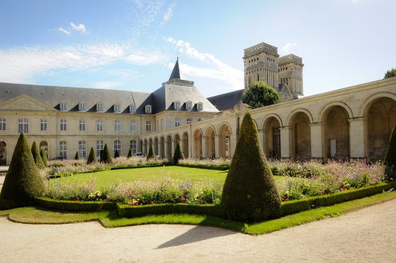 Abbaye aux Dames à Caen