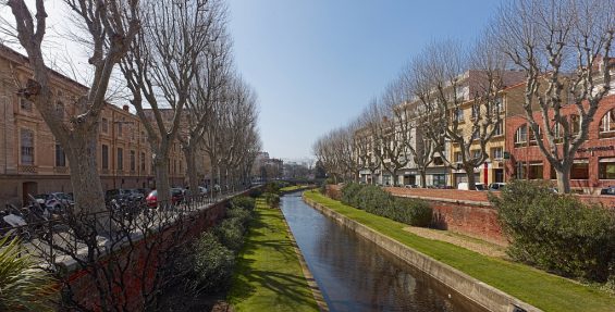 Les berges de la Têt à Perpignan dans les Pyrénées-Orientales