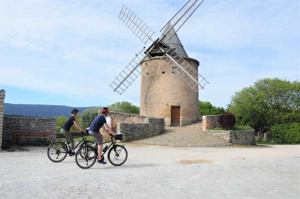 Depuis 25 ans, Vélo Loisir Provence anime les destinations « Luberon à vélo » et « Verdon à vélo » en partenariat avec les PNR et les collectivités et organismes de promotion touristique concernées.