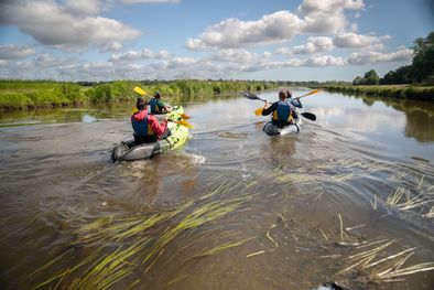 Article : Naviguer autrement : explorer les rivières sauvages en kayak gonflable et responsable