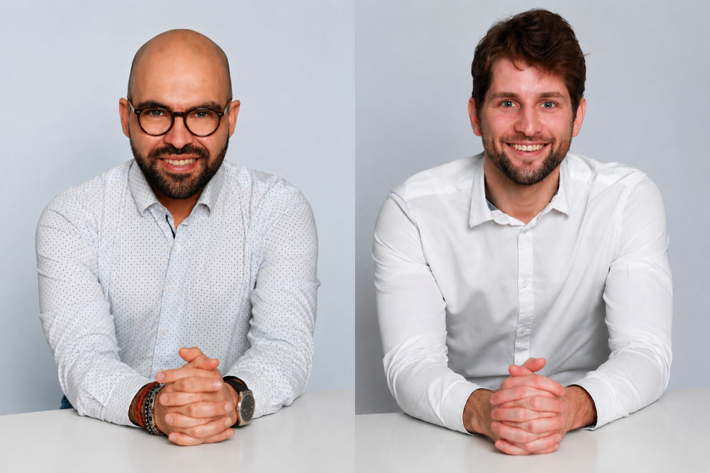 Pedro Gomes Lopes (à gauche) et Quentin Pannissod (à droite), cofondateurs de The Swarm Initiative, cabinet spécialisé dans la transition écologique de l'hôtellerie.